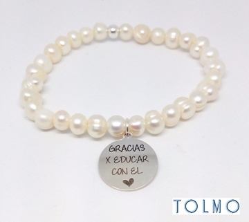 Pulsera de perlas para regalar a la profesora